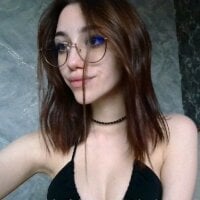 mistress_vi18's Offline Chat Room