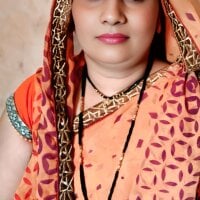 Rakhi99x webcam model