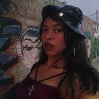 Cassiee420 model avatar