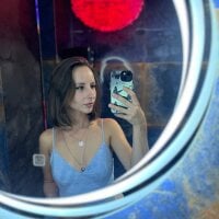 DarleneWest webcam model