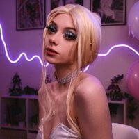 HolliWould_ webcam model