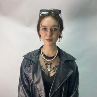 EmmaBrownf's Offline Chat Room