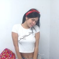 hornyneighbors' Offline Chat Room