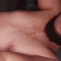 Brown_Skin_Guy's Offline Chat Room