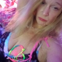 7sexysevensinatra7's Offline Chat Room