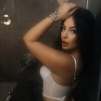 Nayna_Velvet