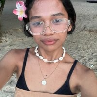 pinaymorena_zeinab webcam