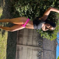 PussyWetChickx's Offline Chat Room