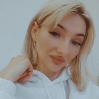 blond_evka webcam