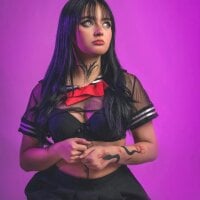 Holly__pink's Offline Chat Room