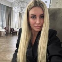 Whiteflower_xo webcam model