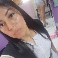 violetsexycolombian webcam model