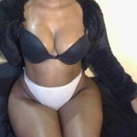 Model curvysexybody