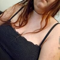 lolaandlolo000's Offline Chat Room