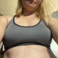 SexyTeddi's Offline Chat Room