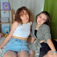 HelenaMariana's Offline Chat Room