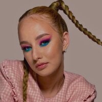 SandraBullete's Offline Chat Room