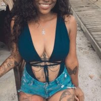 pornoxxhoer's Live Sex Cam Show