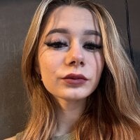 Daisy_Kiss