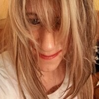 Tranylisashemale webcam