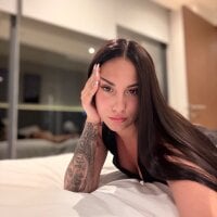 black_angel25 webcam