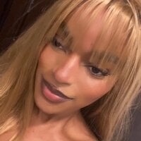 Zizi_Campbel webcam