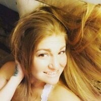 Xxredwine668xX's Offline Chat Room