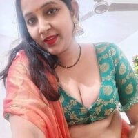 Muskaan_Bhabhi nude stripping on cam for live sex video show