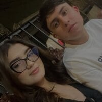 mia_and_austin webcam