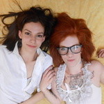 Alice_Mandy offline chatrum