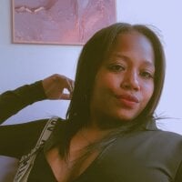 kiarainnocent_23 offline chatrum