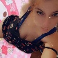 LusciousKandy webcam model