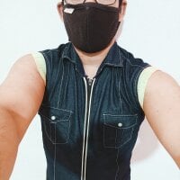 hot_straightmen's Offline Chat Room