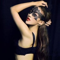 AdrianaClaid's Offline Chat Room