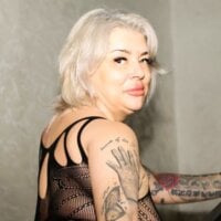 HotMommaMila