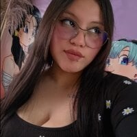 misvanessahot303av's Offline Chat Room