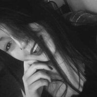 Liliii00022 webcam