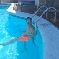 alejandro_latin