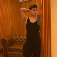 hotguys_69 webcam model