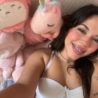 amelieblowsome webcam model