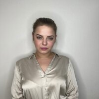 LisaRussel's Offline Chat Room