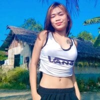 Milkytits_Yum00 webcam model