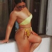 Lovemedeepxxx's Offline Chat Room