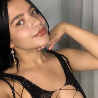 Chloe-0_6
