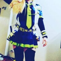 lonely_Cosplay_chick webcam model