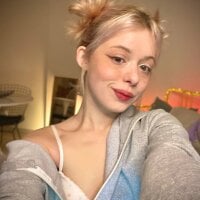 KatieMelone webcam model
