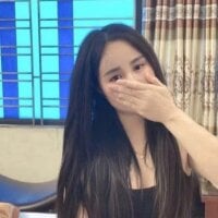 Lilian-n webcam model