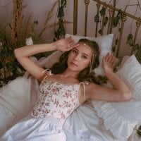 OliviaLay webcam model