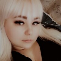 BettyStabber's Offline Chat Room