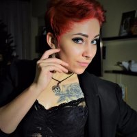 OhRedQueen's Offline Chat Room